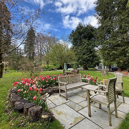 Afon Rhaiadr Country House 돌겔라우 외부 사진