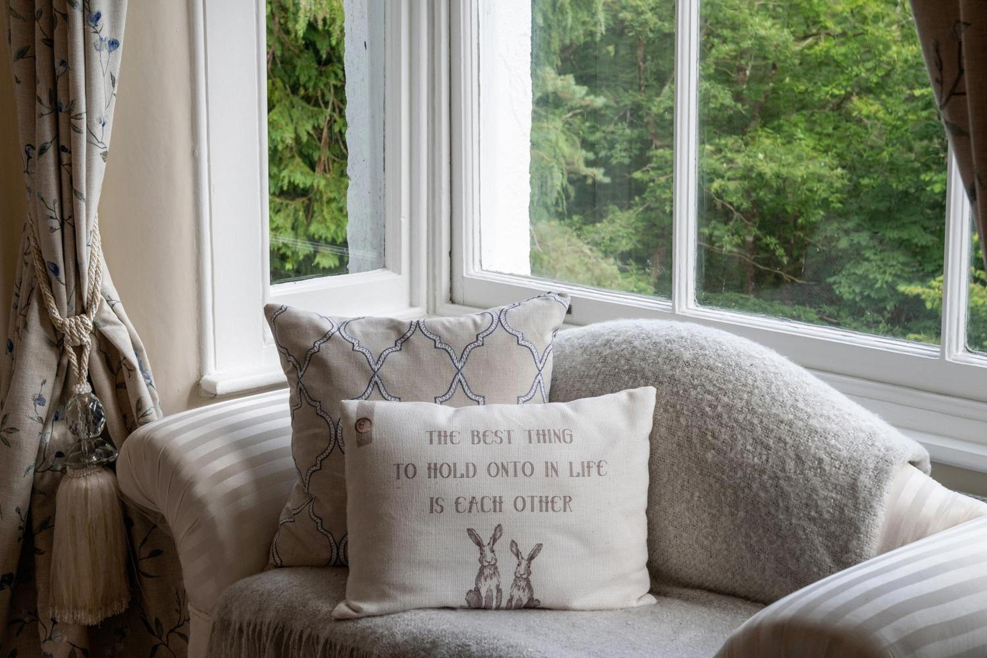Afon Rhaiadr Country House 돌겔라우 외부 사진