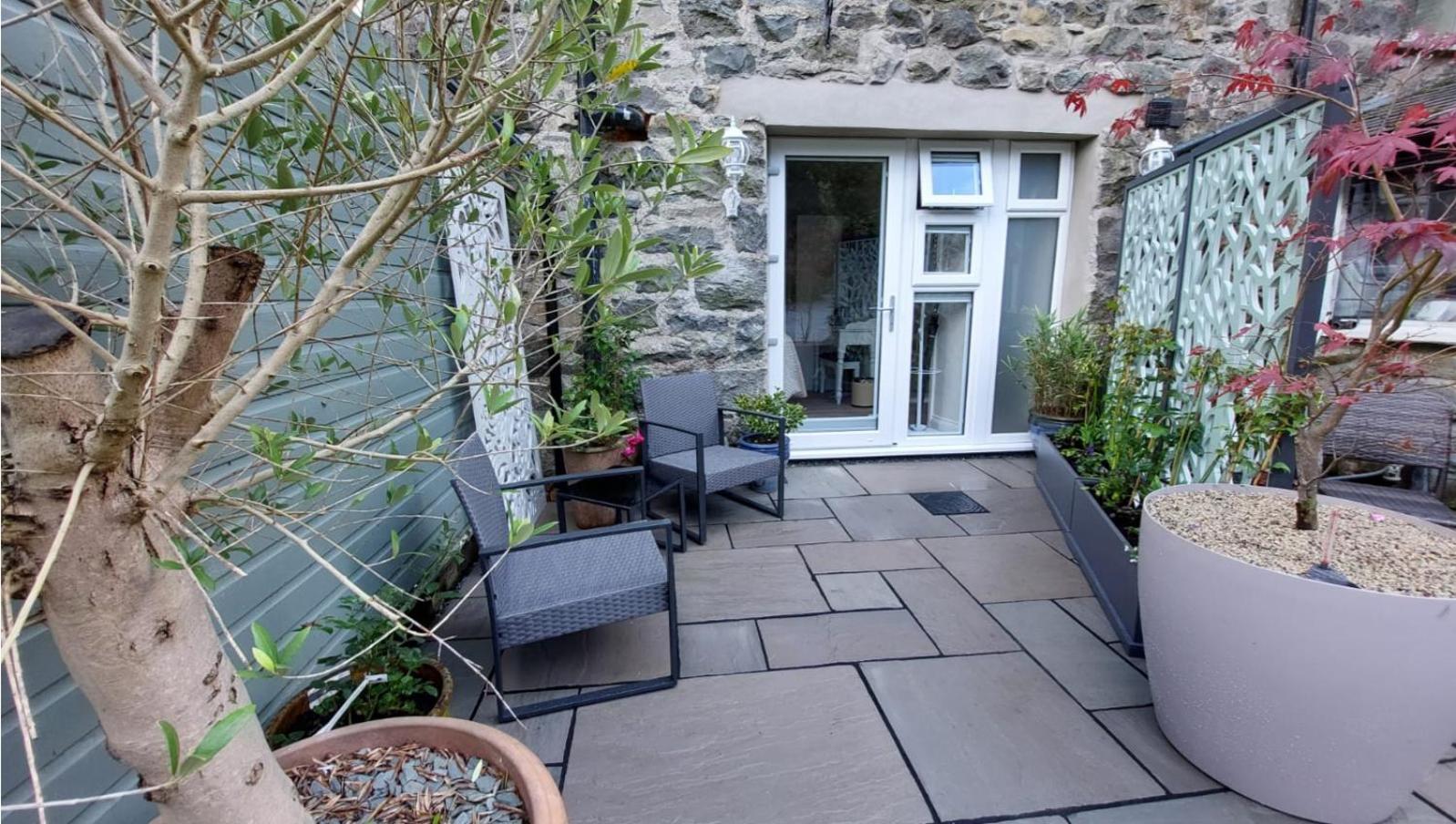 Afon Rhaiadr Country House 돌겔라우 외부 사진