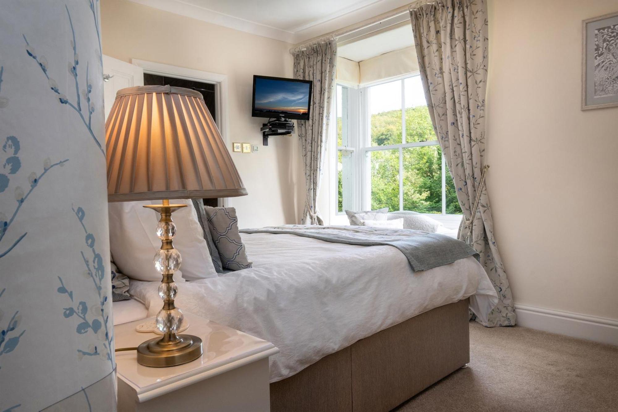 Afon Rhaiadr Country House 돌겔라우 외부 사진