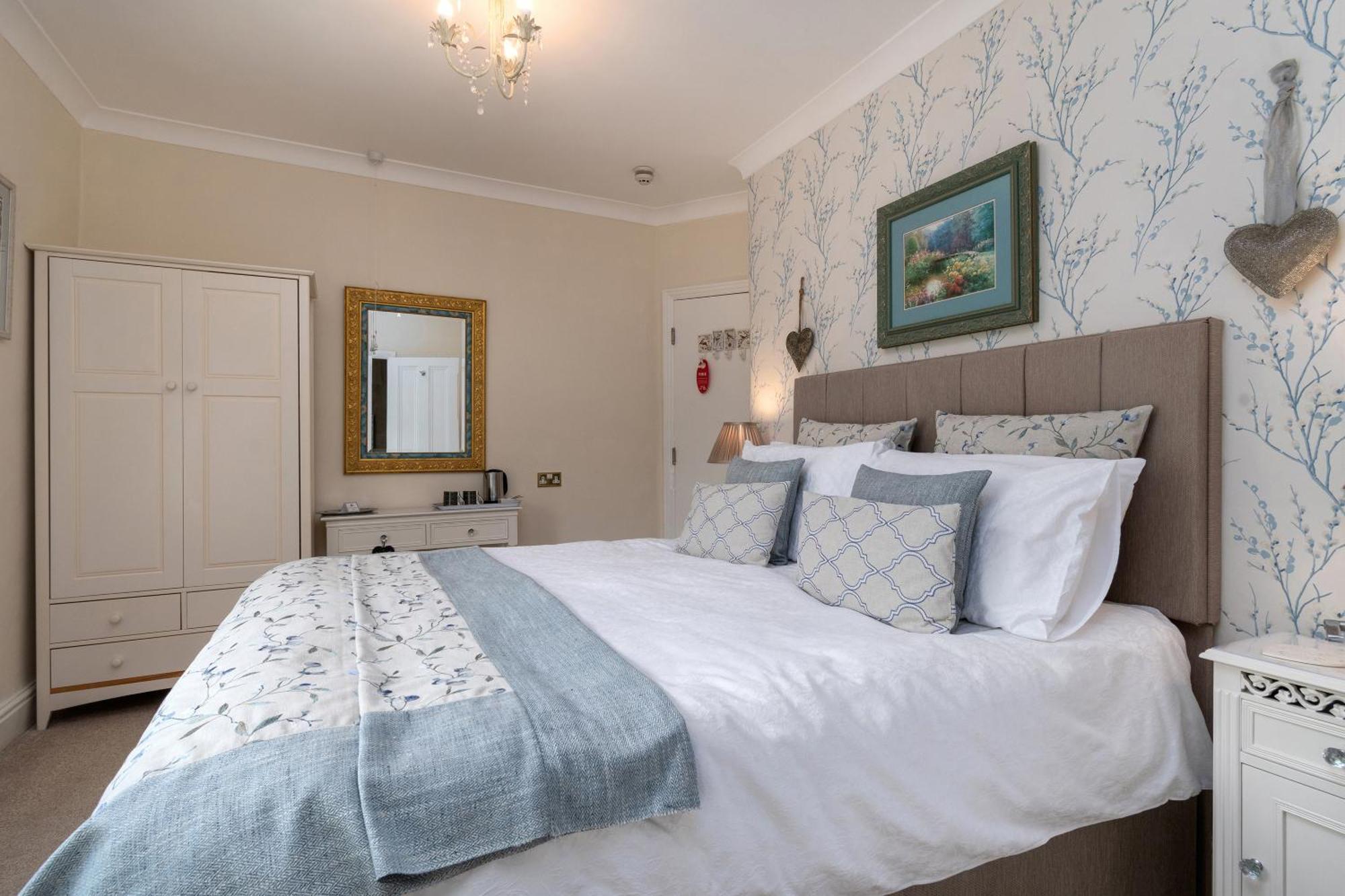 Afon Rhaiadr Country House 돌겔라우 외부 사진