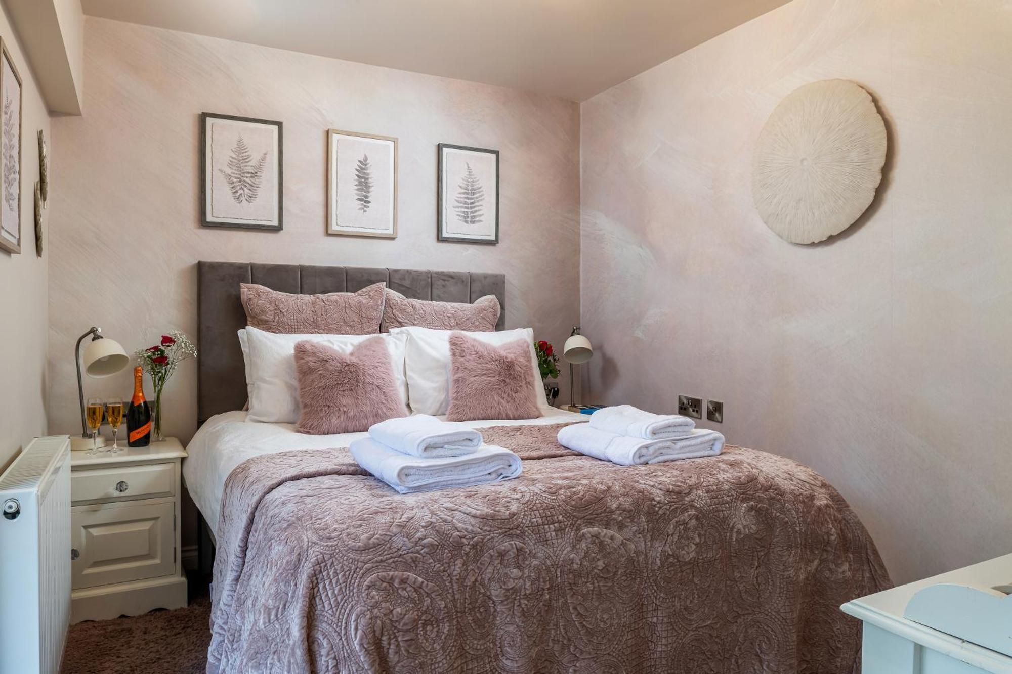 Afon Rhaiadr Country House 돌겔라우 외부 사진
