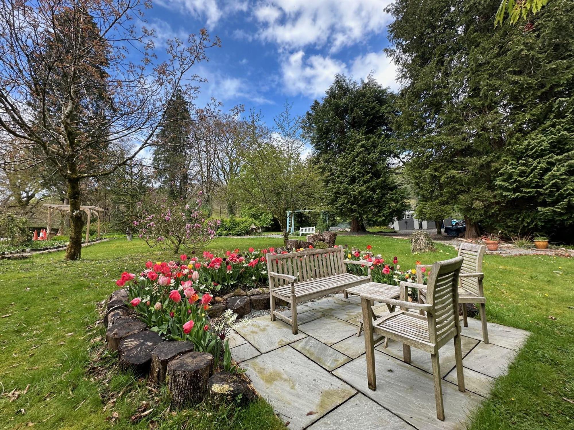 Afon Rhaiadr Country House 돌겔라우 외부 사진