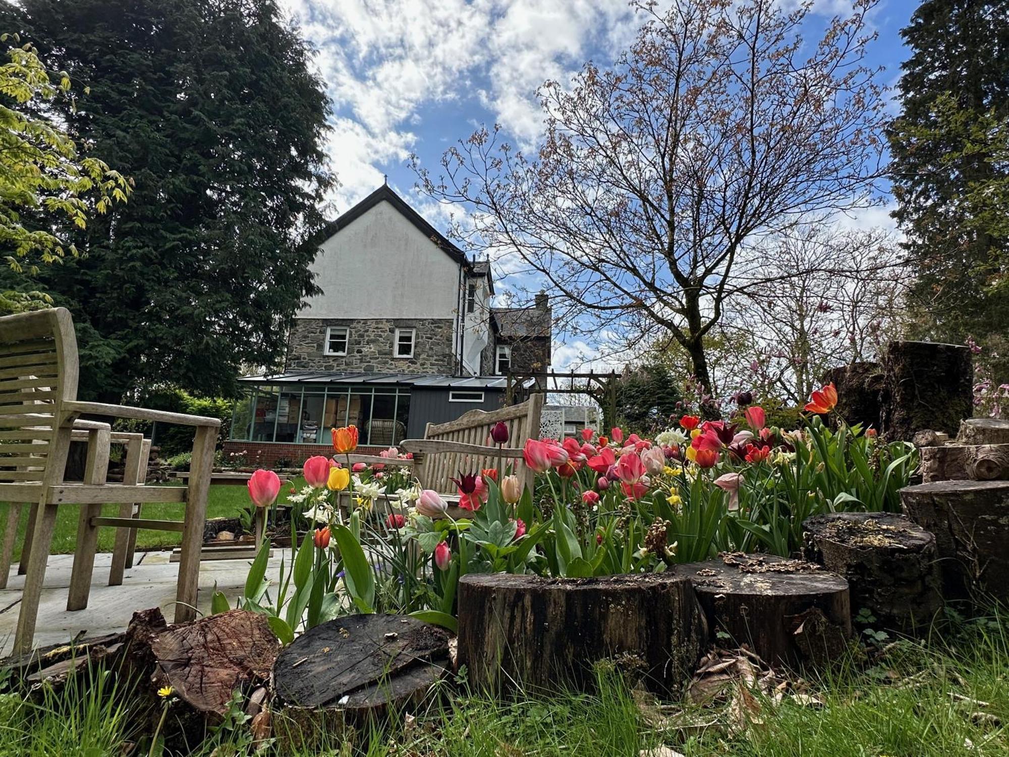 Afon Rhaiadr Country House 돌겔라우 외부 사진